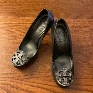 Tory Burch Metallic Gray Heels
